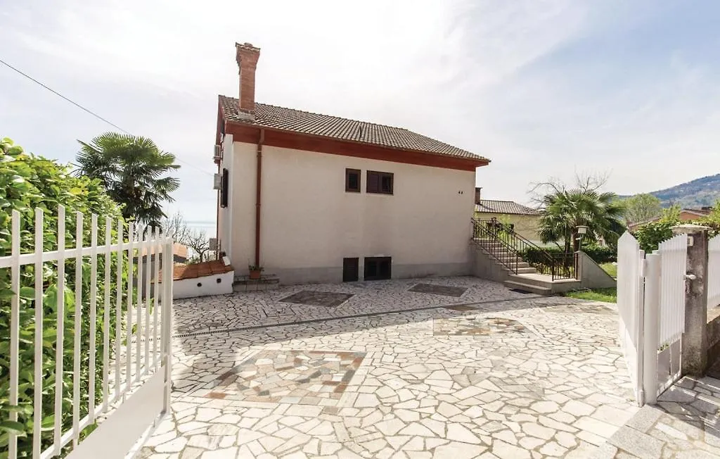 Apartments With A Parking Space Lovran, Opatija - 7673 Kroatien